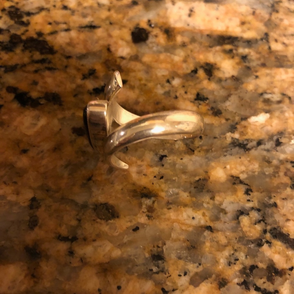 Ring - Picture 3 of 3